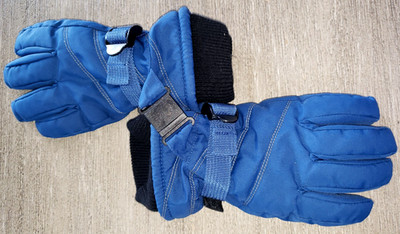 boys blue black WINTER GLOVES one size fits most 9 inch long ADJUSTABLE CUFFS 