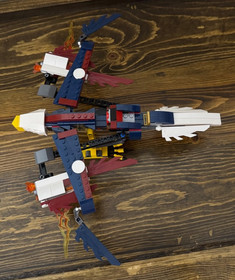 Lego 70142 Legends of Chima - Eris' Fire Eagle Flyer Set