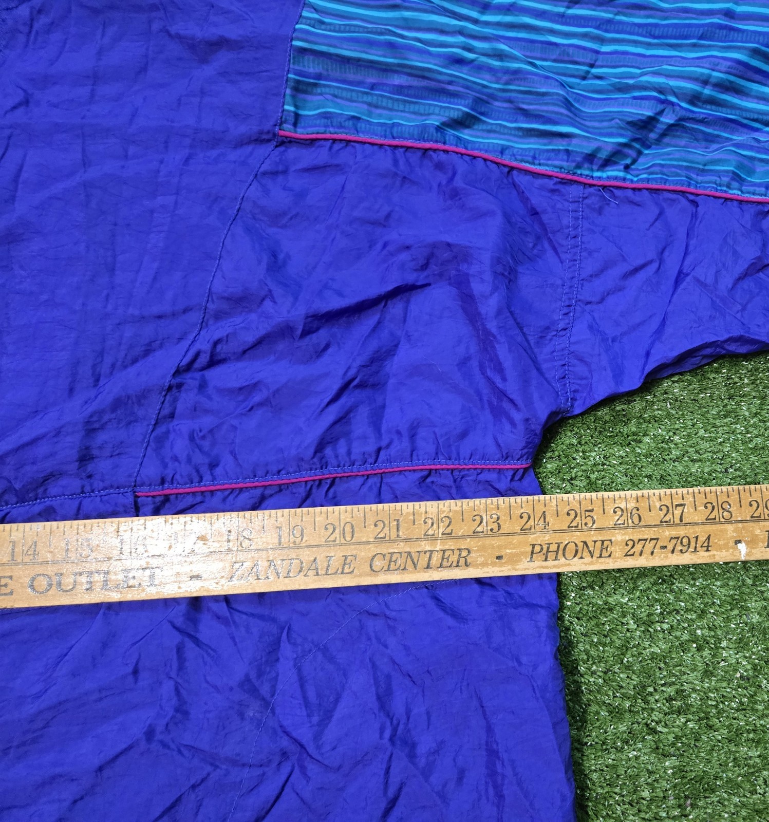 Vintage Reebok basic Windbreaker Jacket Large - image 7