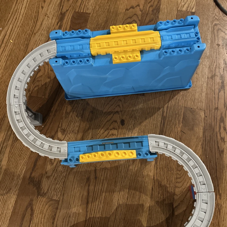 Thomas Train & Friends Busy Day At The Quarry Track Mega Blocks Set Extra Trains - Image 2 of 4