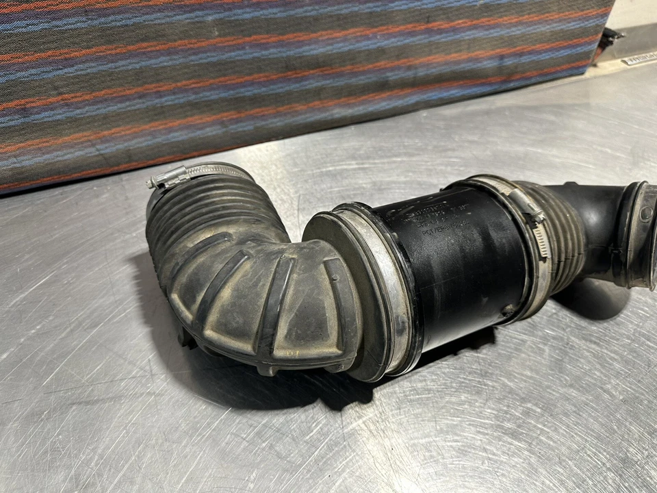 Manguera de conducto filtro de aire Dodge Ram 1500 2003-2004 53032650AA OEM Foto 2 de 4