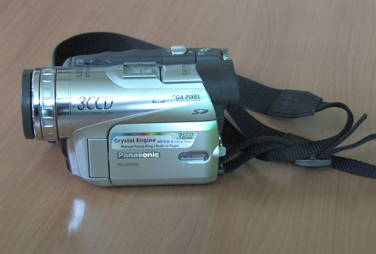 Panasonic NV-GS75 3CCD MiniDV Camcorder / caméscope | Kaufen auf Ricardo