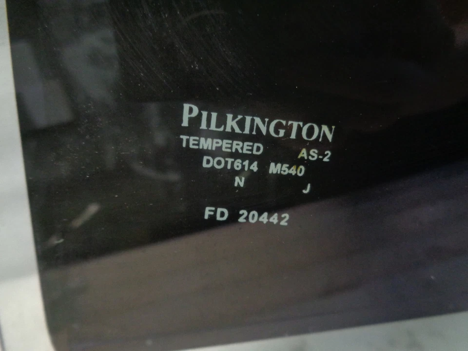 BMW 330i E46 2001-2005 puerta trasera izquierda conductor ventana vidrio tintado OEM LK807207 Foto 3 de 4