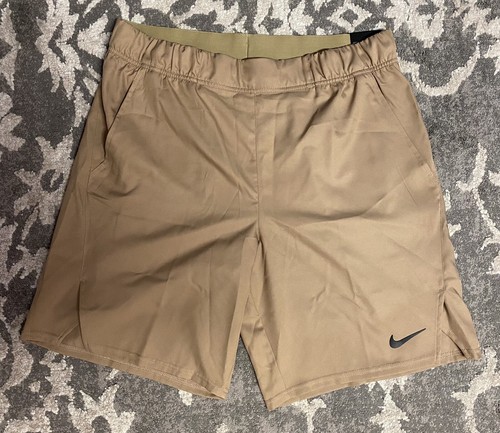 beige nikes men