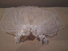 Short Wedding Bridal, Veil with Comb 2 Tier Tulle Bride Veil small