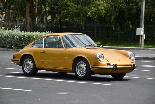 1971 Porsche 911T Coupe Image 1 of 2