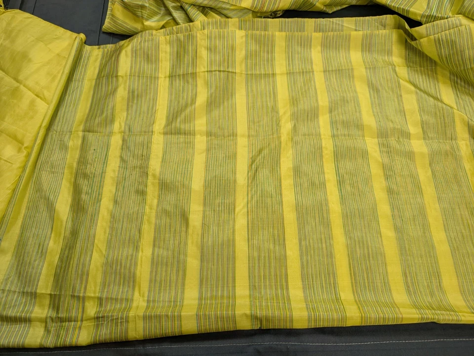Tela de sari de seda fina Chartreuse verde amarillo a rayas flecos material de tela Foto 3 de 4