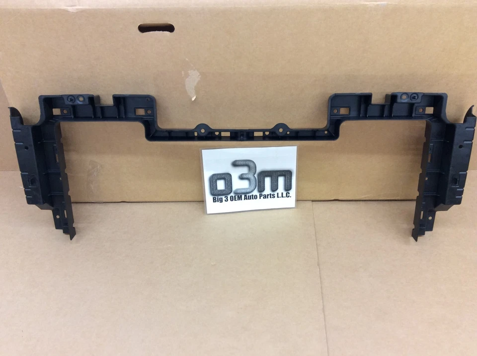 GMC Yukon XL 2015-2016 parachoques delantero superior radiador soporte obturador nuevo OEM Foto 2 de 3