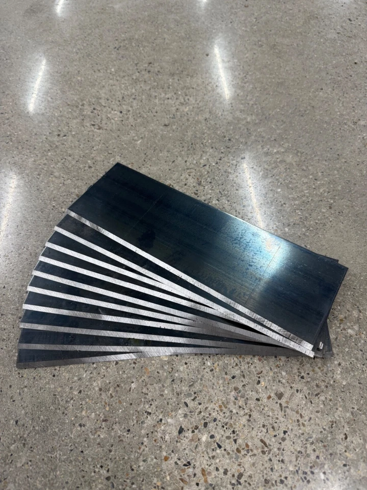 Hoja rascadora de piso de alta resistencia 4" x 12" x 0,094" (paquete de 10) Foto 3 de 3