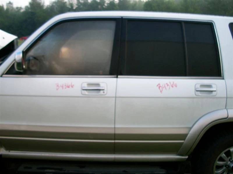 Driver Rear Side Door With Fender Flare Fits 98-02 ISUZU TROOPER 217429 Foto 4 de 4