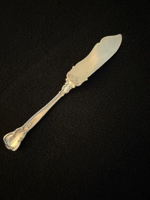 Cuchillo de mantequilla Gorham Chantilly de plata esterlina 6 3/4" 1,1 oz monograma "B" Foto 4 de 4