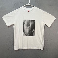 Uniqlo UT me Mens Size Medium White Graphic T-Shirt
