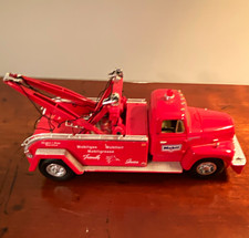 Mobil Oil Mobilgas International Tow Truck Diecast Model Redsilver Wrecker Boom