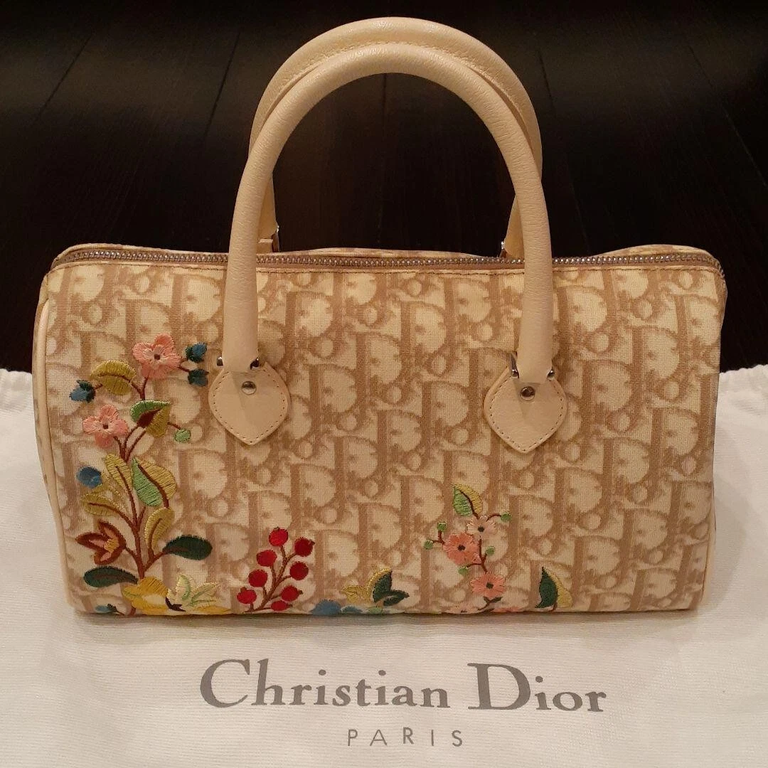 Mini sac Christian Dior Trotter Boston vintage beige broderie florale du Japon