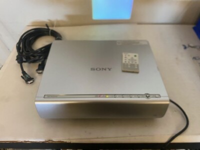 Sony VPL-CX100 XGA LCD Projector 2700 Lumens 182 Lamp Hours Remote