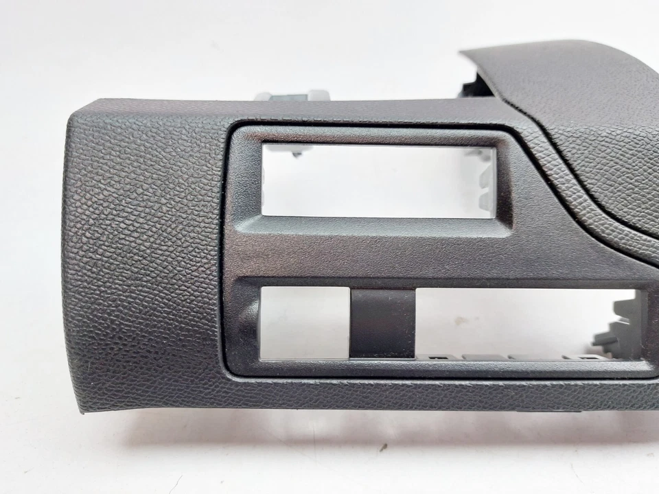 PEUGEOT 3008 P84 MK2 DASHBOARD LOWER TRIM COVER 2018 9810606877 - Image 2 of 4