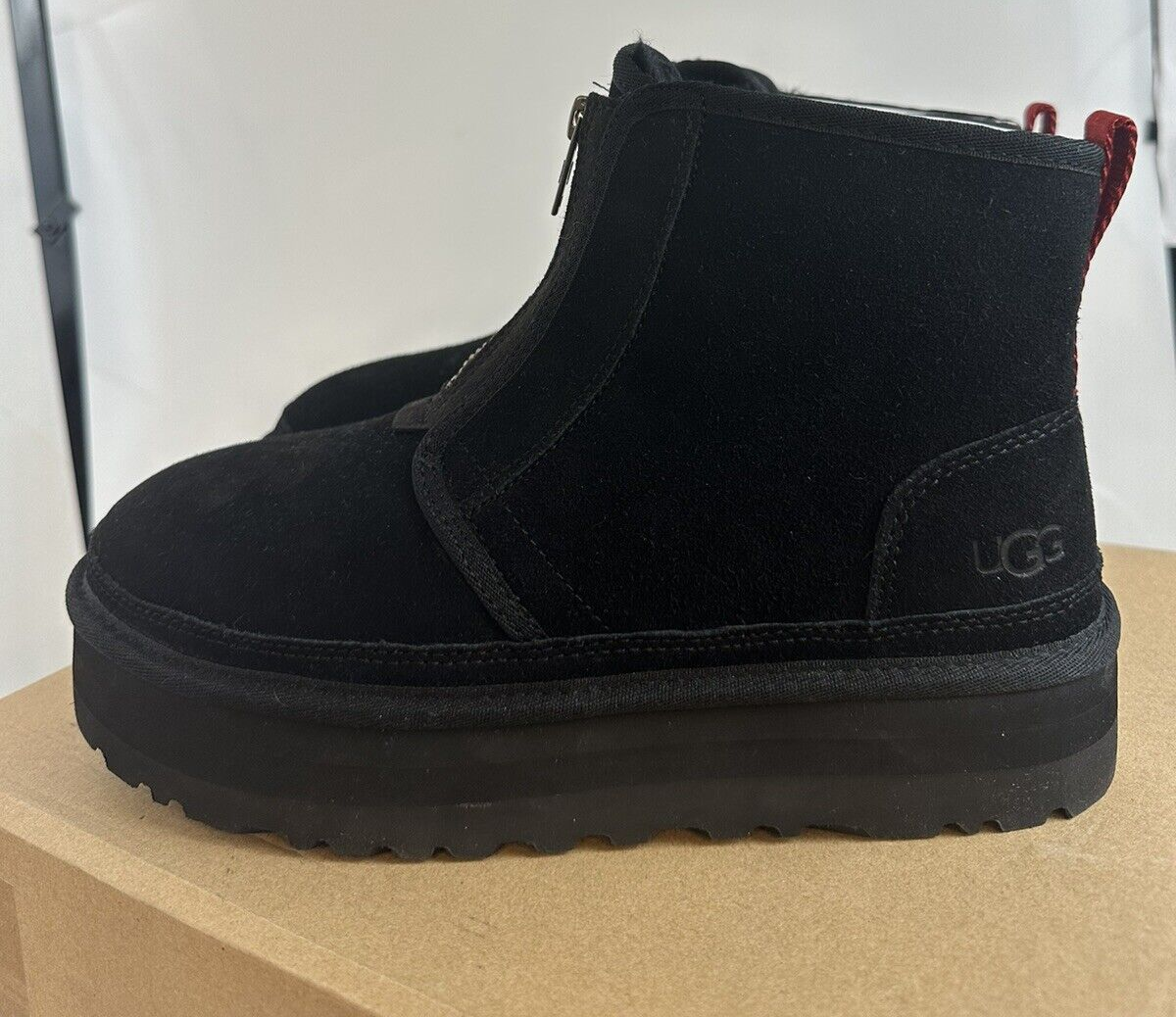 靴 UGG W NEUMEL PLATFORM BLACK 24cn UGG WOMEN NEUMEL PLATFORM ZIP ULTRA MATTE BLACK SHOE US 9 / EU 40