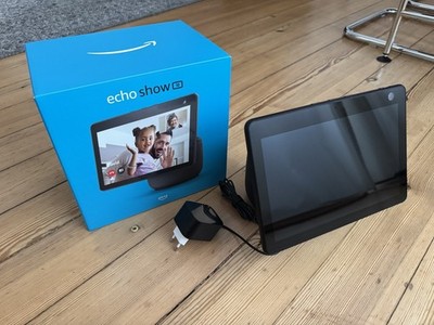 Amazon Echo Show 10 (3. Generation) Anthrazit Smart Display mit Alexa, mit OVP