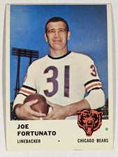 1961 Fleer #8 Joe Fortunato (EXMT)