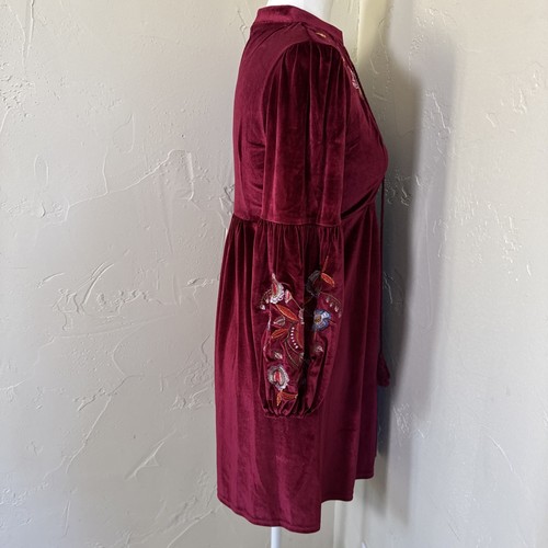 Velvet Short Dress Beautiful Embroidery Boho Size S Burgundy Color - Picture 4 of 18