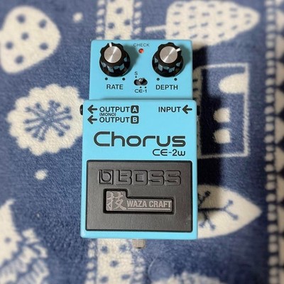 Boss CE-2W Waza Craft Chor-Effektpedal für Gitarre aus JAPAN