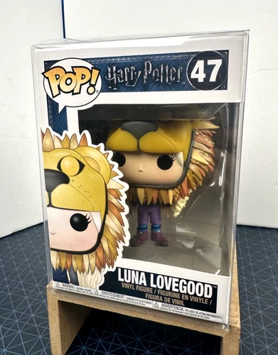 Funko Pop! Vinyl: Harry Potter - Luna Lovegood (w/ Lion Head) #47 w/ Protecter