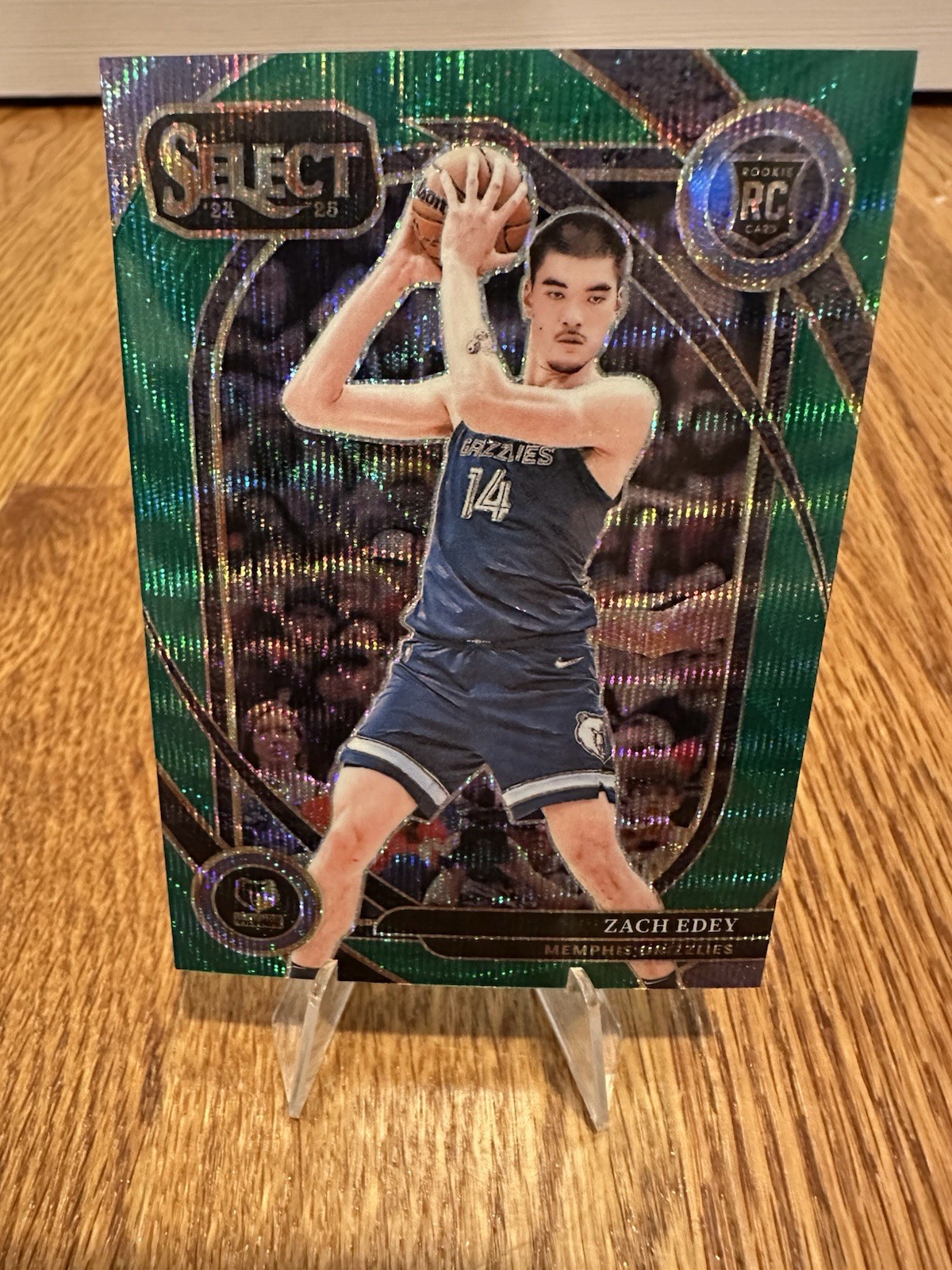 ZACH EDEY 2024-25 SELECT COURTSIDE ROOKIE GREEN WAVE PRIZM RC /50