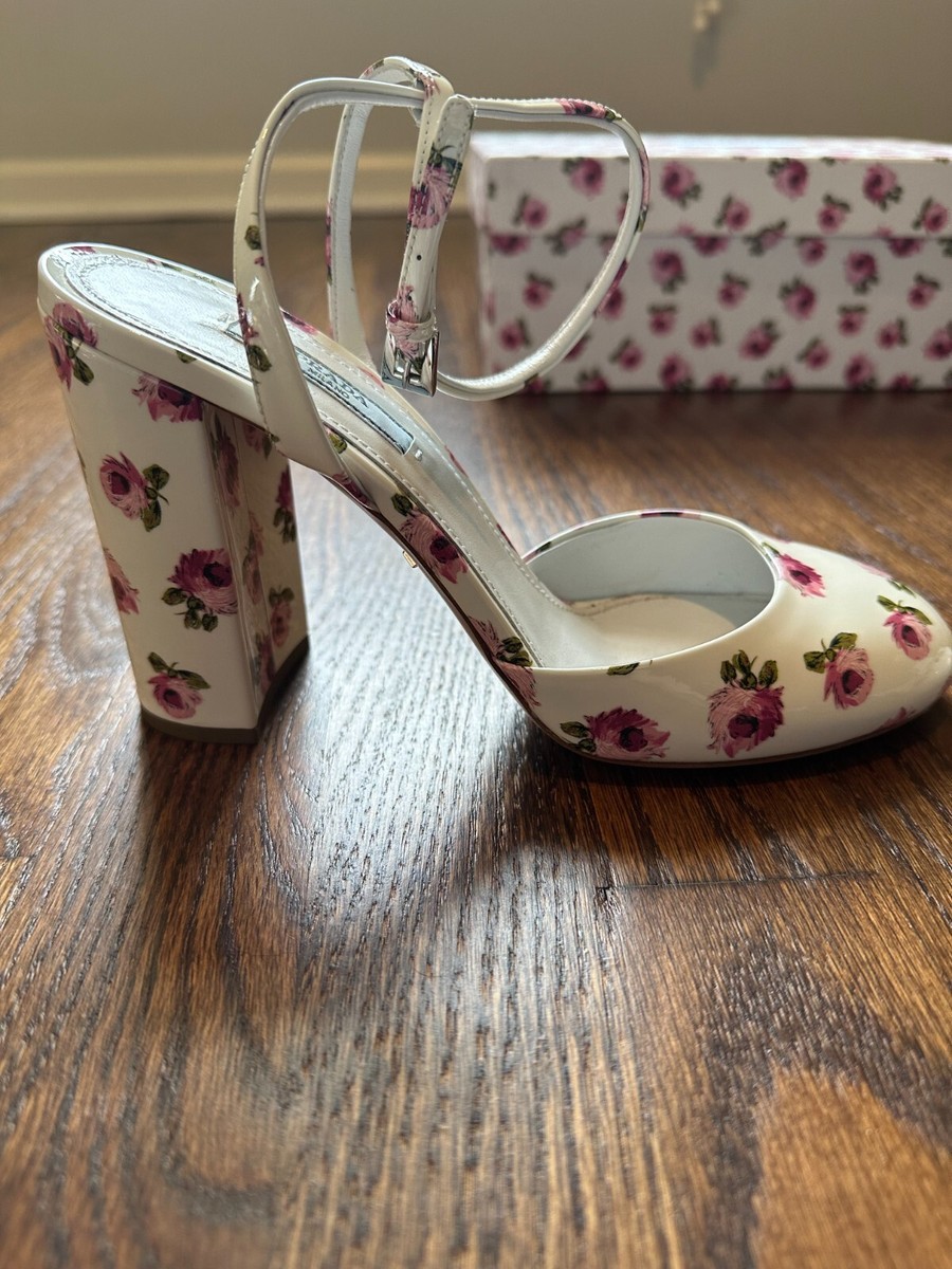 Prada Floral-Print Patent Leather Pumps - US 7 ; UK 5 ; AUS Prada Floral-Print Patent Leather Pumps - US 7 ; UK 5 ; AUS
