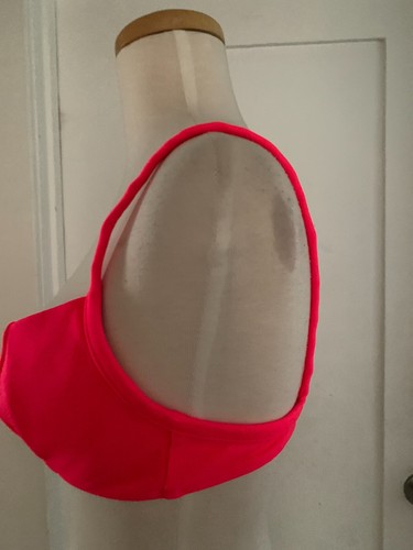 Illusions by Cole Hot PINK Bikini top Size 6 B/C Cup NWT - Picture 2 of 4
