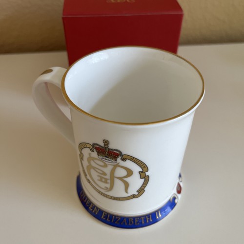 NIB~Queen Elizabeth II Golden Jubilee Commemorative Mug 24KGold Plated 1952-2002 - Picture 7 of 11