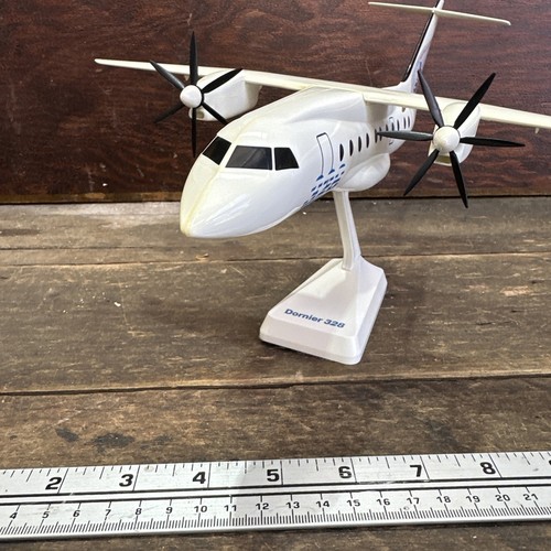 Dornier 328 Australasia Tour ‘94 Plane Plastic Kit Used - Bild 7 von 16