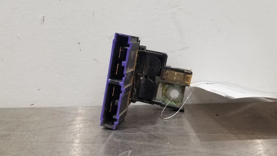 FUSIBLE BATERÍA NISSAN TITAN XD 18 5,0 L Foto 4 de 4