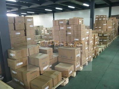 1PCS NEW Yaskawa Variable Frequency Drive CIMR-VU4A0005BAA