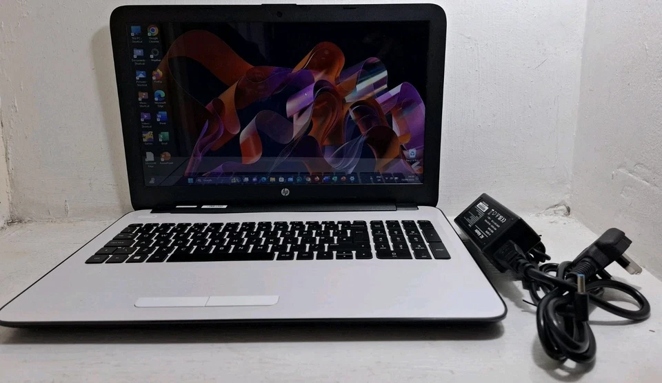 HP Notebook 15.6" AMD A6-6310 Radeo R4 16/1000GB HDD Win 11 Pro + 24 Office365 - Image 4 of 4