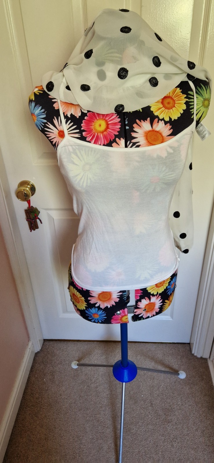 Coast White Long Sleeve Blouse Size 8 Excellent Condition with Vest Top image 5