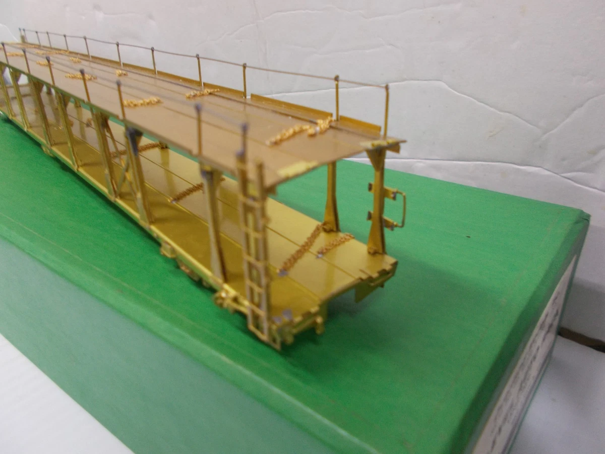 OVERLAND MODELS # 1354 ~ BRASS ~ BI-LEVEL AUTO RACK CAR - OPEN TYPE~ HO SCALE