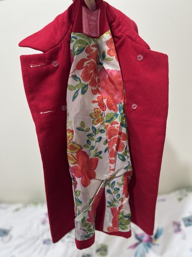 Next 3-4 Years Red Coat - Picture 10 of 10
