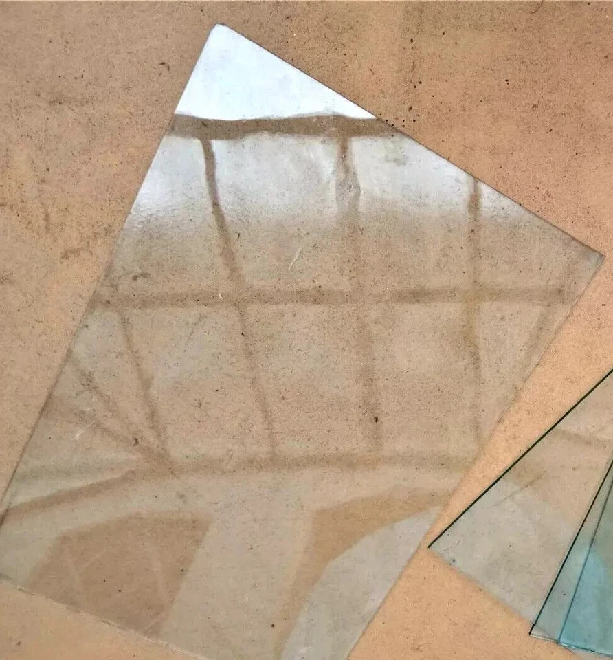 Lot de 4 vitres anciennes en verre soufflé XIXe S - Format 1P - 22 x 14 cm - Photo 2/4