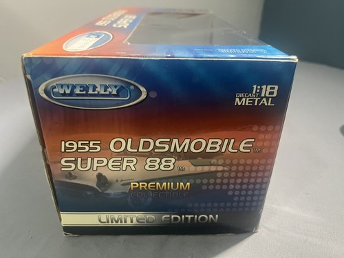Welly Premium Collectible 1955 Oldsmobile Super 88 White/Black in box - Picture 9 of 12