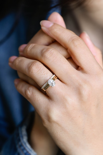 18K White Gold Plated 925 Silver Moissanite Oval Cut 2CT Engagement Ring for Her - Picture 7 of 9