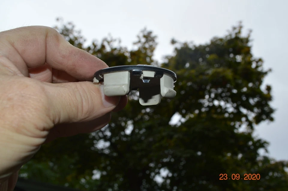 Lincoln MKZ MKX MKT MKS 2011-14 tapa central negra parte # DPSC-1A096-AA Foto 4 de 4