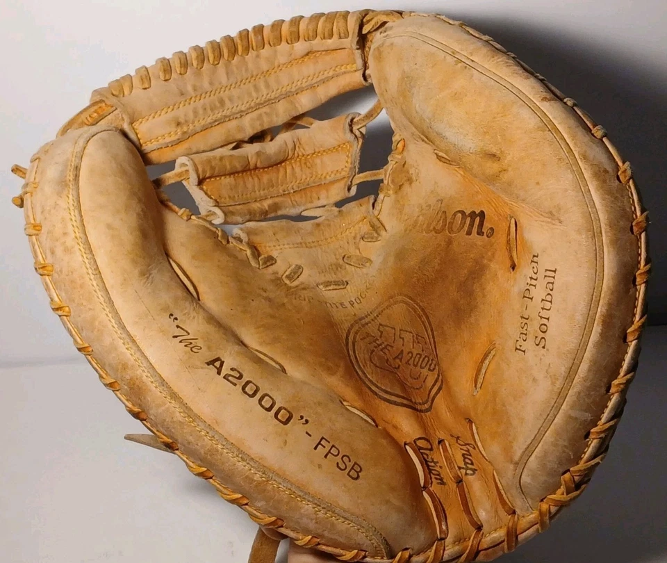Antiguo Guante de Colección Wilson A2000 Catchers Lanzamiento Rápido Softbol Juego Listo Brokin In Foto 3 de 4