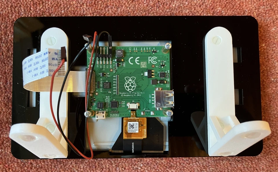 Raspberry Pi Official 7" Touch Screen LCD with frame and white supports/feet - Image 3 of 4