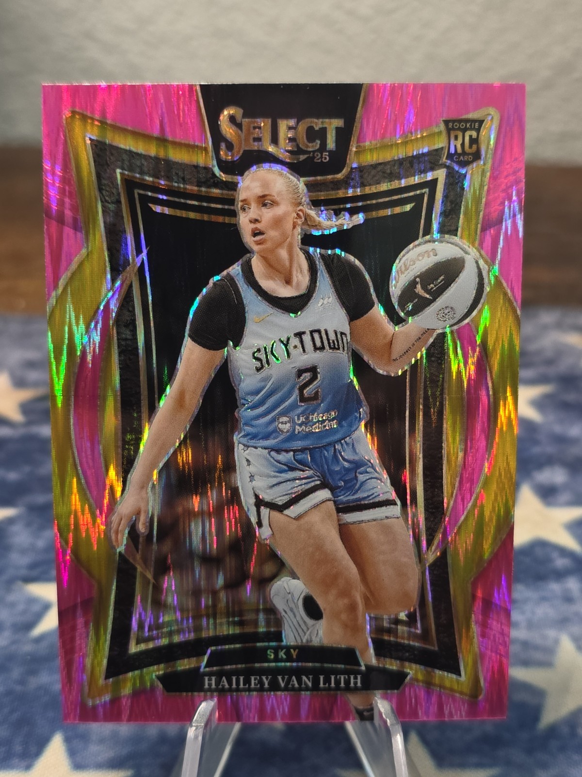 2025 WNBA Select Hailey Van Lith Pink Flash #30 RC Chicago Sky/Connecticut Sun