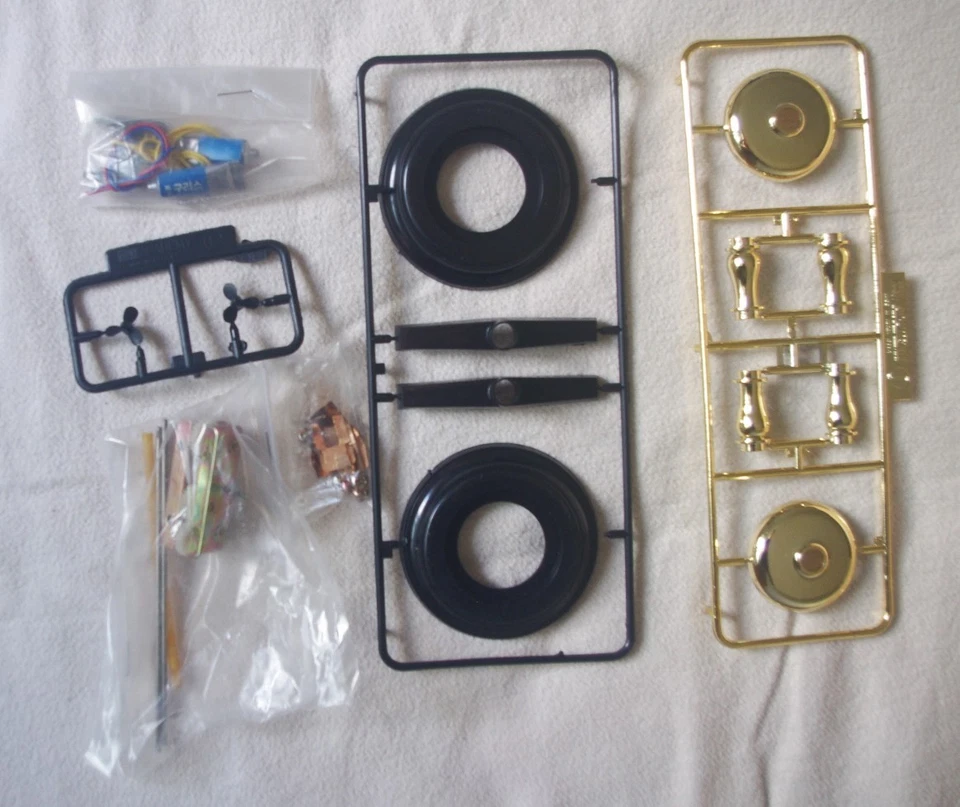 maquette BISMARCK échelle 1/350 ACADEMY - Photo 4/4