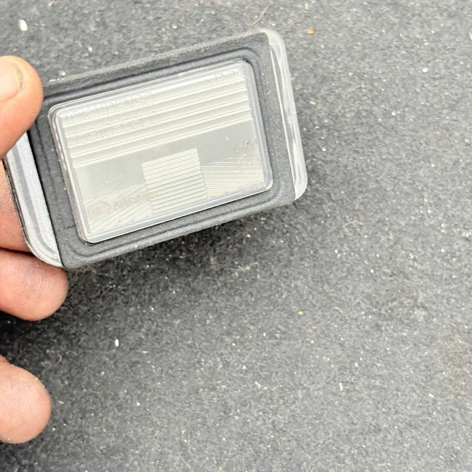 SUZUKI SWIFT 2013 REAR NUMBER PLATE LIGHT LAMP (5 DOOR) 35910-68L0 #8167 - Image 4 of 4