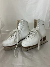 Freesport White Ice/Figure Skates, Size 35/W5, Used Condition