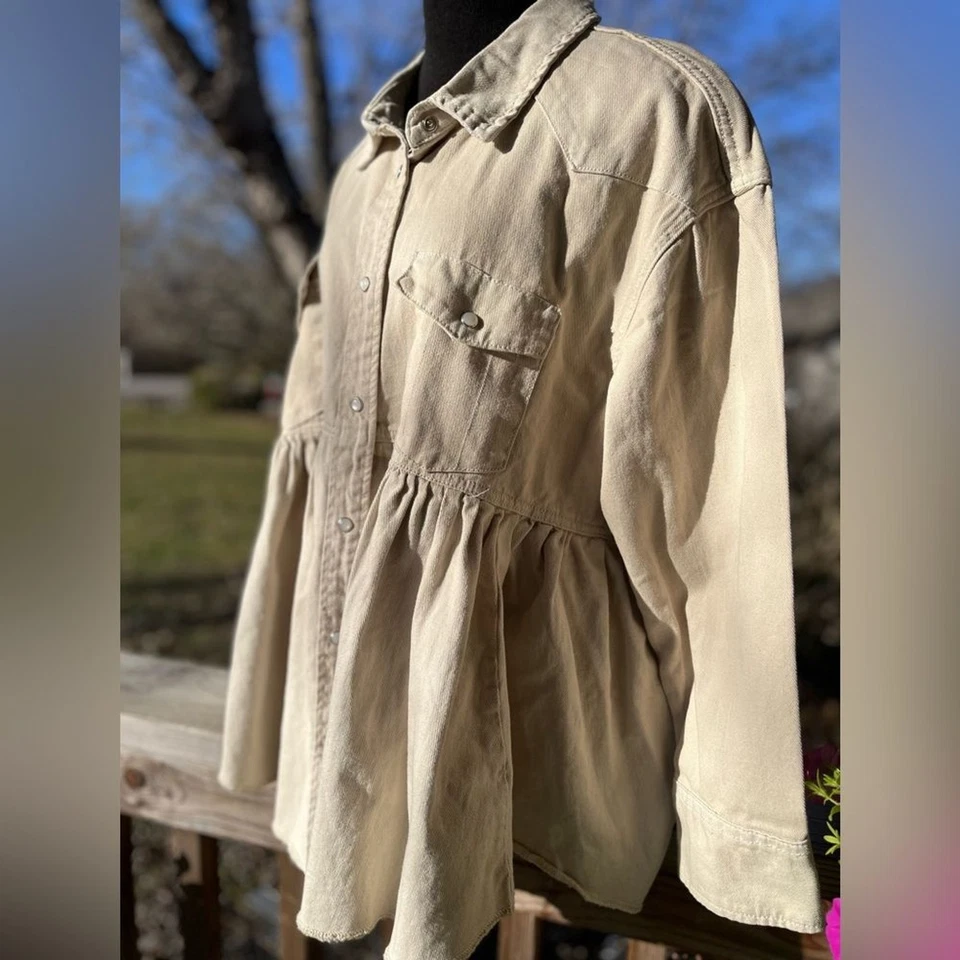 143 Story by Line Up Marie Chambray Beige Baby Doll Snap Button Shirt Jacket 2X - Image 4 of 4