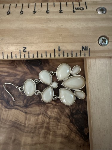 Lot Of 3 Pairs Gold Tone & Beige Chandelier Hook Dangle Drop Earrings - Picture 2 of 4