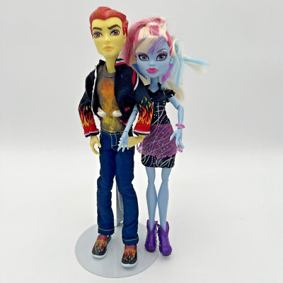 Monster High Home ICK Heath Burns & Abbey Bominable Doll Dolls And Accessories